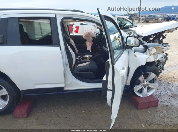 1C4NJDBB8GD723266 2016 JEEP COMPASS White Սալոնի դիմացի տեսք
