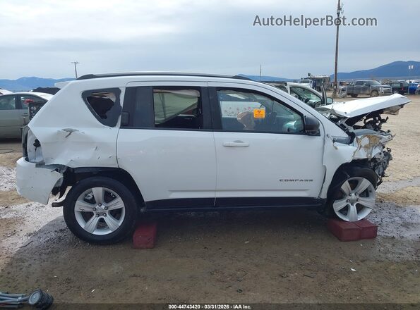 1C4NJDBB8GD723266 2016 JEEP COMPASS White Սալոնի 360 աստիճան տեսք