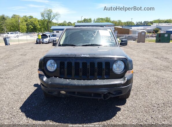 1C4NJPBA7HD115829 2017 JEEP PATRIOT Black Вид задньої частини салону
