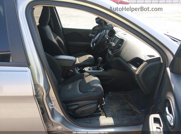 1C4PJLAB3HW549147 2017 JEEP CHEROKEE Gray 