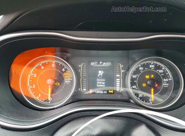 1C4PJLCB0MD164602 2021 JEEP CHEROKEE Silver Вид щитка приладів