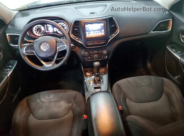 1C4PJLCB2KD327585 2019 JEEP CHEROKEE Зеленый Вид панели приборов