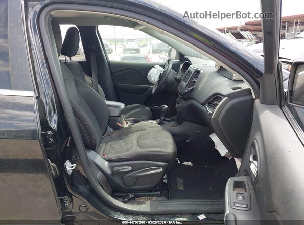 1C4PJLCB6KD144786 2019 JEEP CHEROKEE Black Вид салону спереду