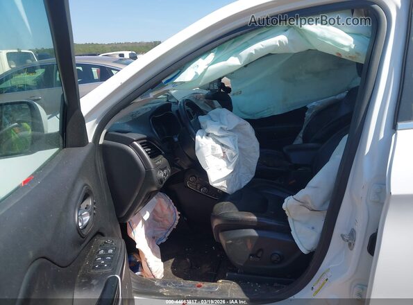 1C4PJLDB0LD556508 2020 JEEP CHEROKEE White Вид салону спереду