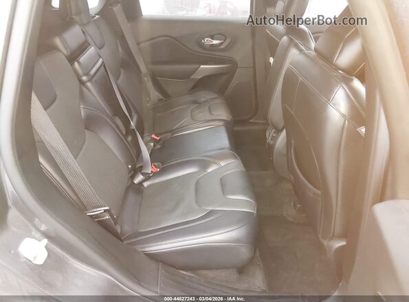 1C4PJLDB3KD190641 2019 JEEP CHEROKEE Gray VIN sticker view