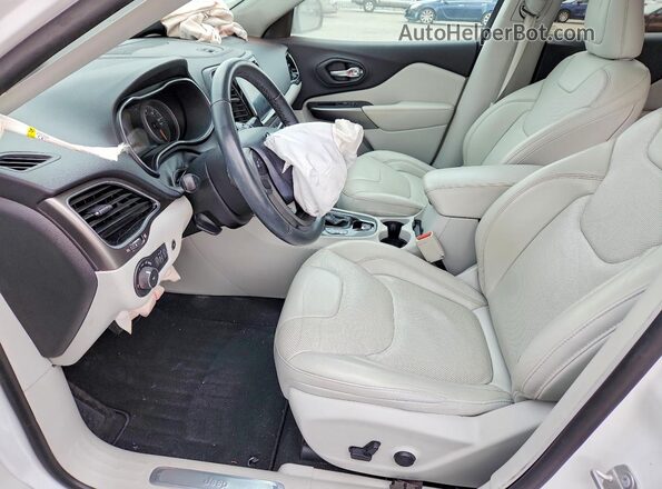 1C4PJLDB8KD296311 2019 JEEP CHEROKEE White 
