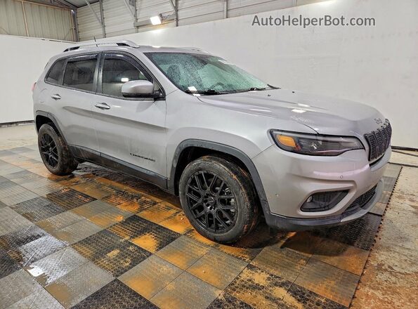 1C4PJLDX8KD308212 2019 JEEP CHEROKEE Серебряный Передняя правая четверть