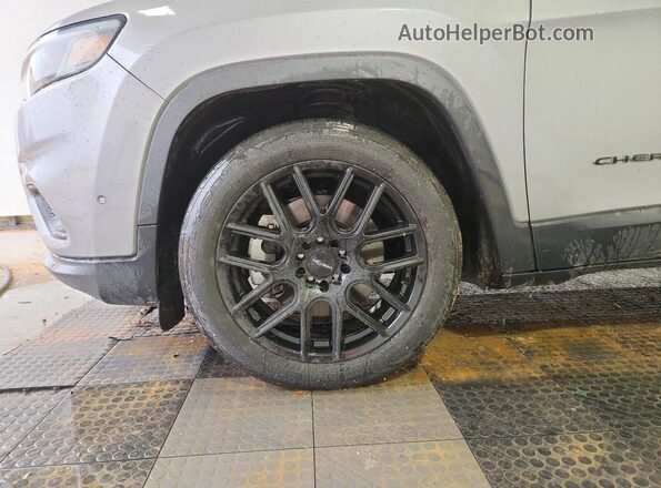 1C4PJLDX8KD308212 2019 JEEP CHEROKEE Серебряный Панорамный вид салона 360°