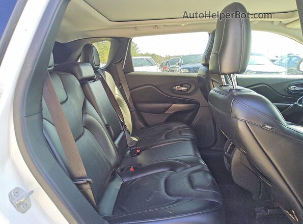 1C4PJLDX9MD179853 2021 JEEP CHEROKEE White Rear interior view
