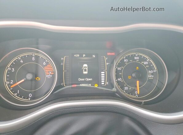 1C4PJLLB3JD552029 2018 JEEP CHEROKEE Gray ხელსაწყოთა პანელის ხედი