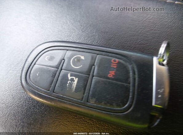 1C4PJLLB4JD524255 2018 JEEP CHEROKEE Blue Вид панелі приладів