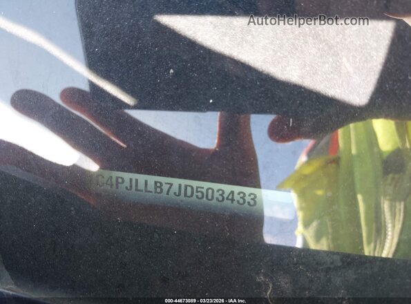 1C4PJLLB7JD503433 2018 JEEP CHEROKEE Black Widok komory silnika