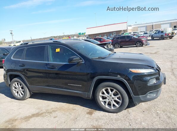 1C4PJLLB7JD503433 2018 JEEP CHEROKEE Black Widok wnętrza z tyłu