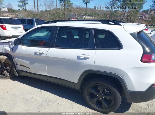 1C4PJLLBXMD112040 2021 JEEP CHEROKEE White Вид задньої частини салону