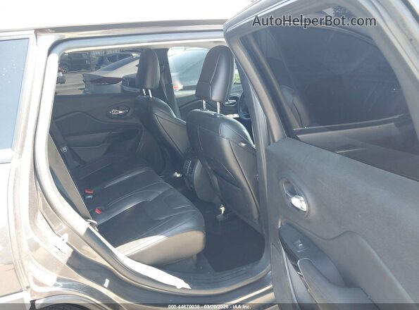 1C4PJLLBXMD112622 2021 JEEP CHEROKEE Gray VIN sticker view