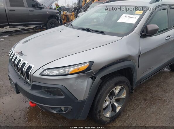 1C4PJMBS3GW172497 2016 JEEP CHEROKEE Серебряный Вид спереди