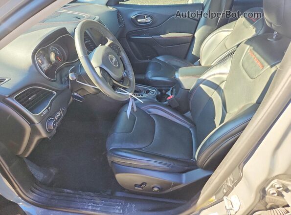 1C4PJMBX5ND550145 2022 JEEP CHEROKEE Gray Front interior view