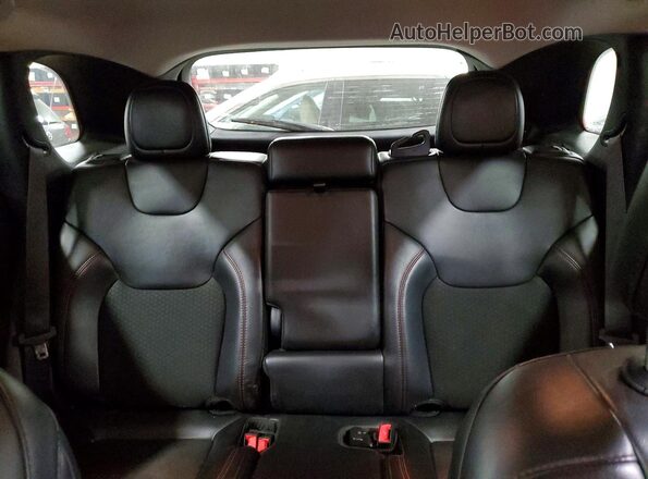 1C4PJMBX9MD176959 2021 JEEP CHEROKEE Red Widok tylnych siedzeń