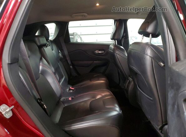 1C4PJMBX9MD176959 2021 JEEP CHEROKEE Red Widok wnętrza z tyłu