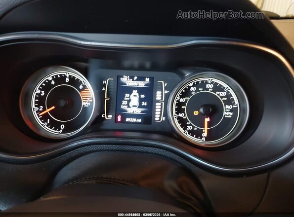 1C4PJMCB0KD449531 2019 JEEP CHEROKEE Burgundy 