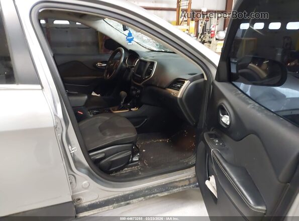 1C4PJMCS6GW278991 2016 JEEP CHEROKEE Silver Vista interior delantera
