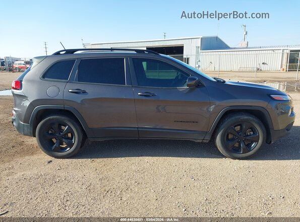 1C4PJMCX6JD541639 2018 JEEP CHEROKEE Gray Widok wnętrza z tyłu