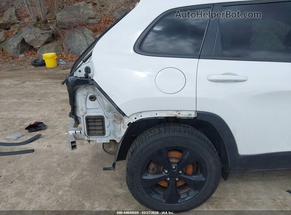 1C4PJMDB7JD603178 2018 JEEP CHEROKEE White 