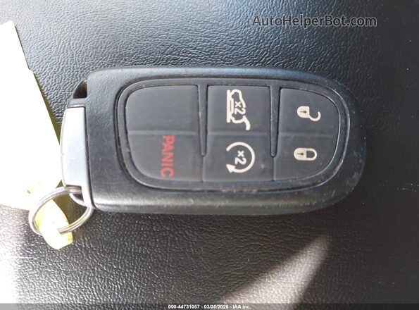 1C4PJMDS4GW315860 2016 JEEP CHEROKEE White Widok deski rozdzielczej