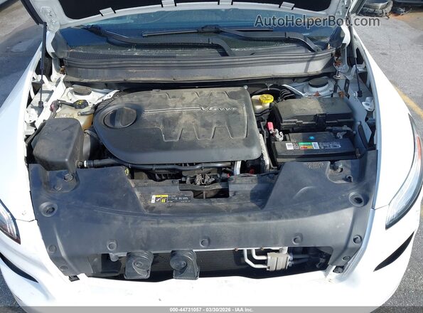 1C4PJMDS4GW315860 2016 JEEP CHEROKEE White Widok z tyłu