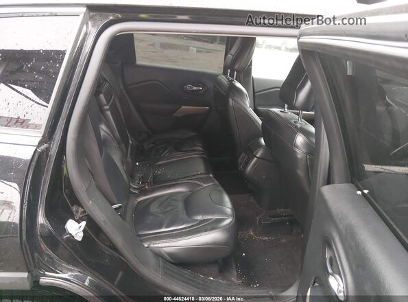 1C4PJMDS7HW658258 2017 JEEP CHEROKEE Black 