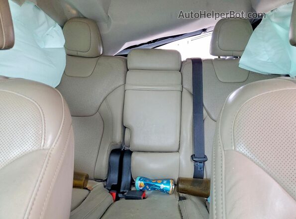 1C4PJMDS8GW205247 2016 JEEP CHEROKEE White Rear seats view