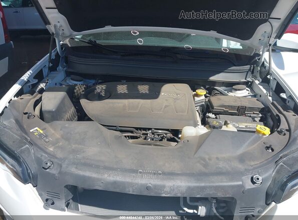 1C4PJMDX0KD136702 2019 JEEP CHEROKEE White 