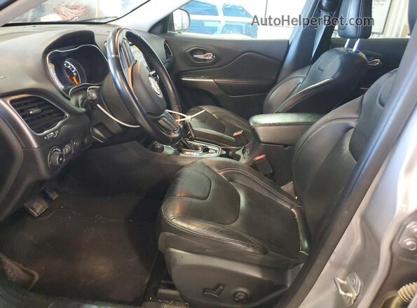 1C4PJMDX5KD463399 2019 JEEP CHEROKEE Silver 