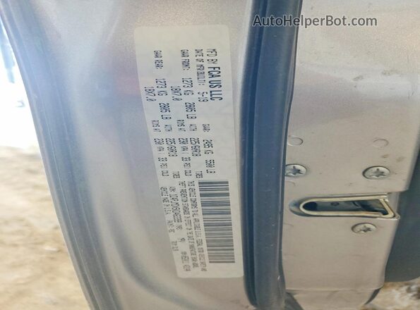 1C4PJMDX5KD463399 2019 JEEP CHEROKEE Silver 