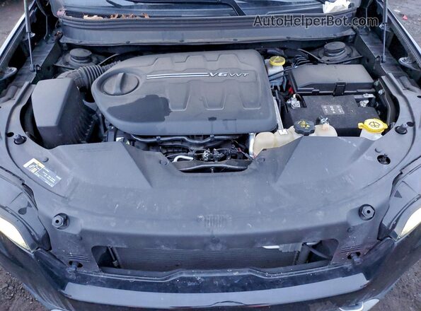 1C4PJMDX8ND553523 2022 JEEP CHEROKEE Black Շարժիչի բաժամունքի տեսք