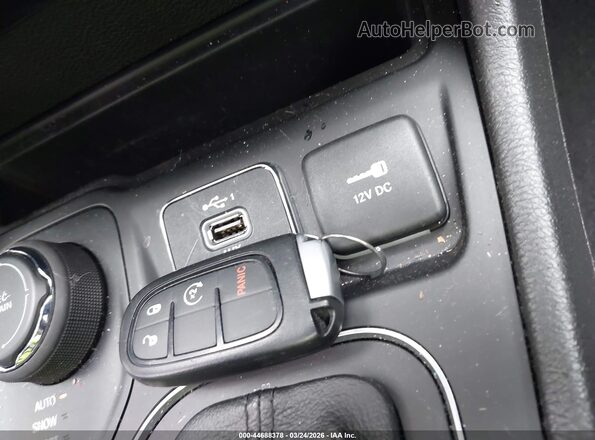 1C4PJMLB8MD161856 2021 JEEP CHEROKEE Purple Dashboard view