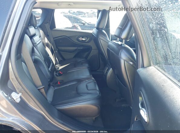 1C4PJMLB9KD299113 2019 JEEP CHEROKEE Gray Vista de la etiqueta del VIN