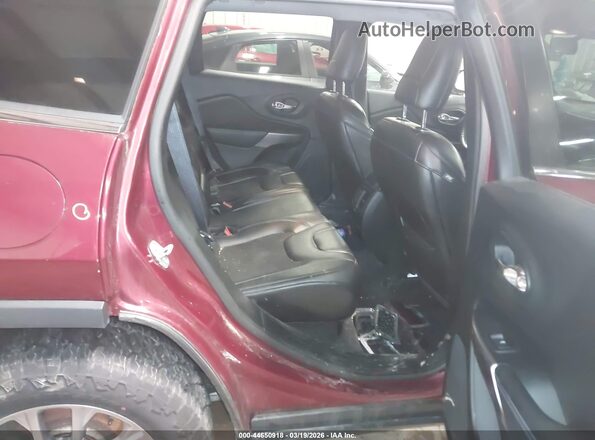 1C4PJMLN1KD224447 2019 JEEP CHEROKEE Red Widok naklejki z numerem VIN