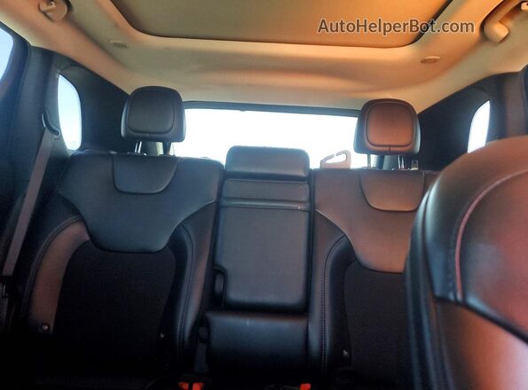 1C4PJMLNXKD211017 2019 JEEP CHEROKEE Gray Հետևի նստատեղերի տեսք