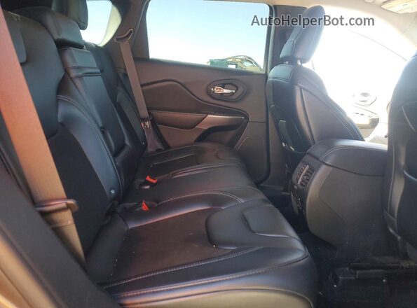 1C4PJMLNXKD211017 2019 JEEP CHEROKEE Gray Սալոնի հետևի տեսք
