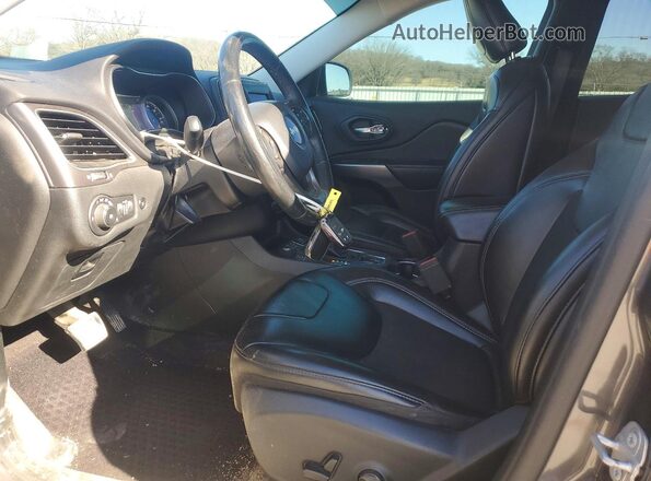 1C4PJMLNXKD211017 2019 JEEP CHEROKEE Gray Սալոնի դիմացի տեսք