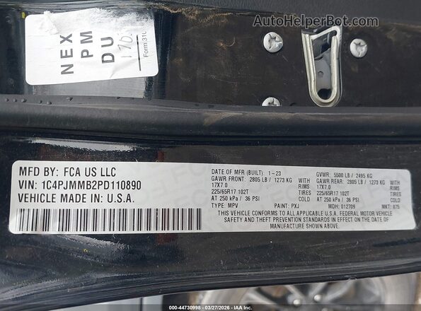 1C4PJMMB2PD110890 2023 JEEP CHEROKEE Black ძრავის განყოფილების ხედი