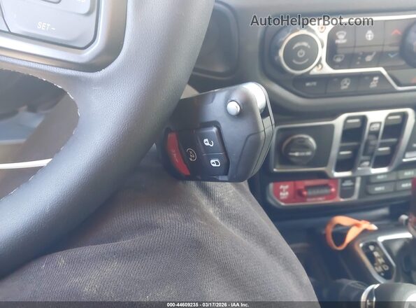1C4PJXDG7SW567088 2025 JEEP WRANGLER Beige Dashboard view
