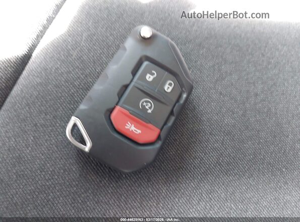 1C4PJXDN6TW153672 2026 JEEP WRANGLER Серый Вид панели приборов