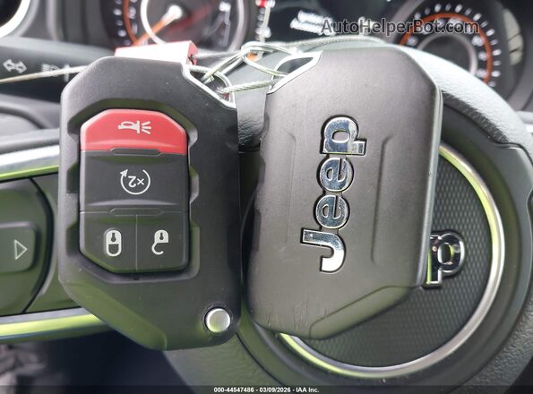 1C4PJXEN1SW634426 2025 JEEP WRANGLER Gray Вид панелі приладів