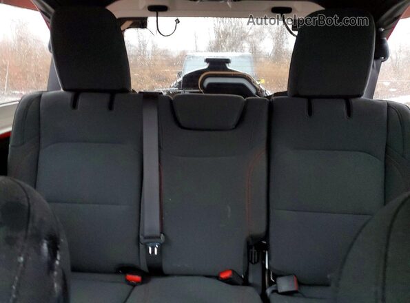 1C4PJXFN8TW185536 2026 JEEP WRANGLER Red Հետևի նստատեղերի տեսք