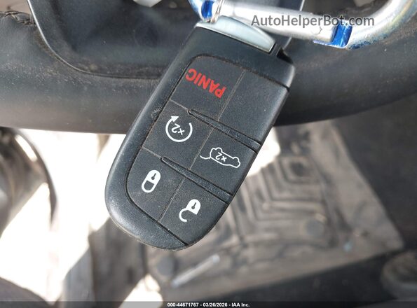 1C4RDHDGXSC508804 2025 DODGE DURANGO Темно-бордовый Вид панели приборов