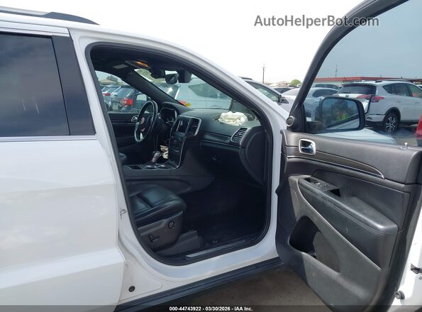 1C4RJEBG5JC111056 2018 JEEP GRAND CHEROKEE White წინა სალონის ხედი