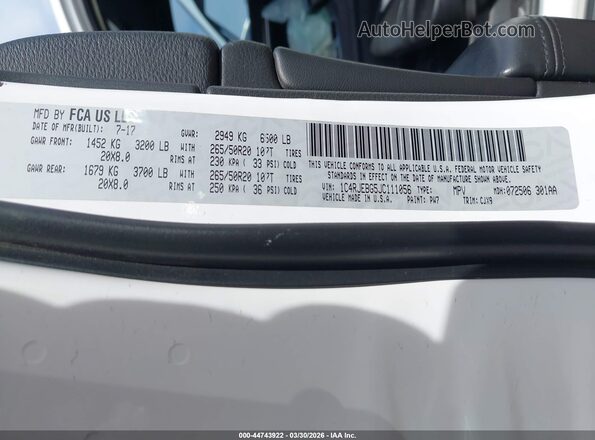1C4RJEBG5JC111056 2018 JEEP GRAND CHEROKEE White ძრავის განყოფილების ხედი