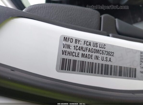1C4RJFAG0MC673622 2021 JEEP GRAND CHEROKEE White Vista del compartimento del motor